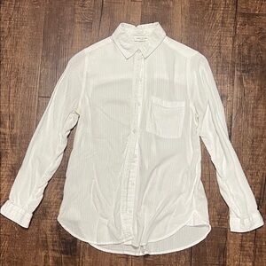 Women’s Classic White Shirt - XS